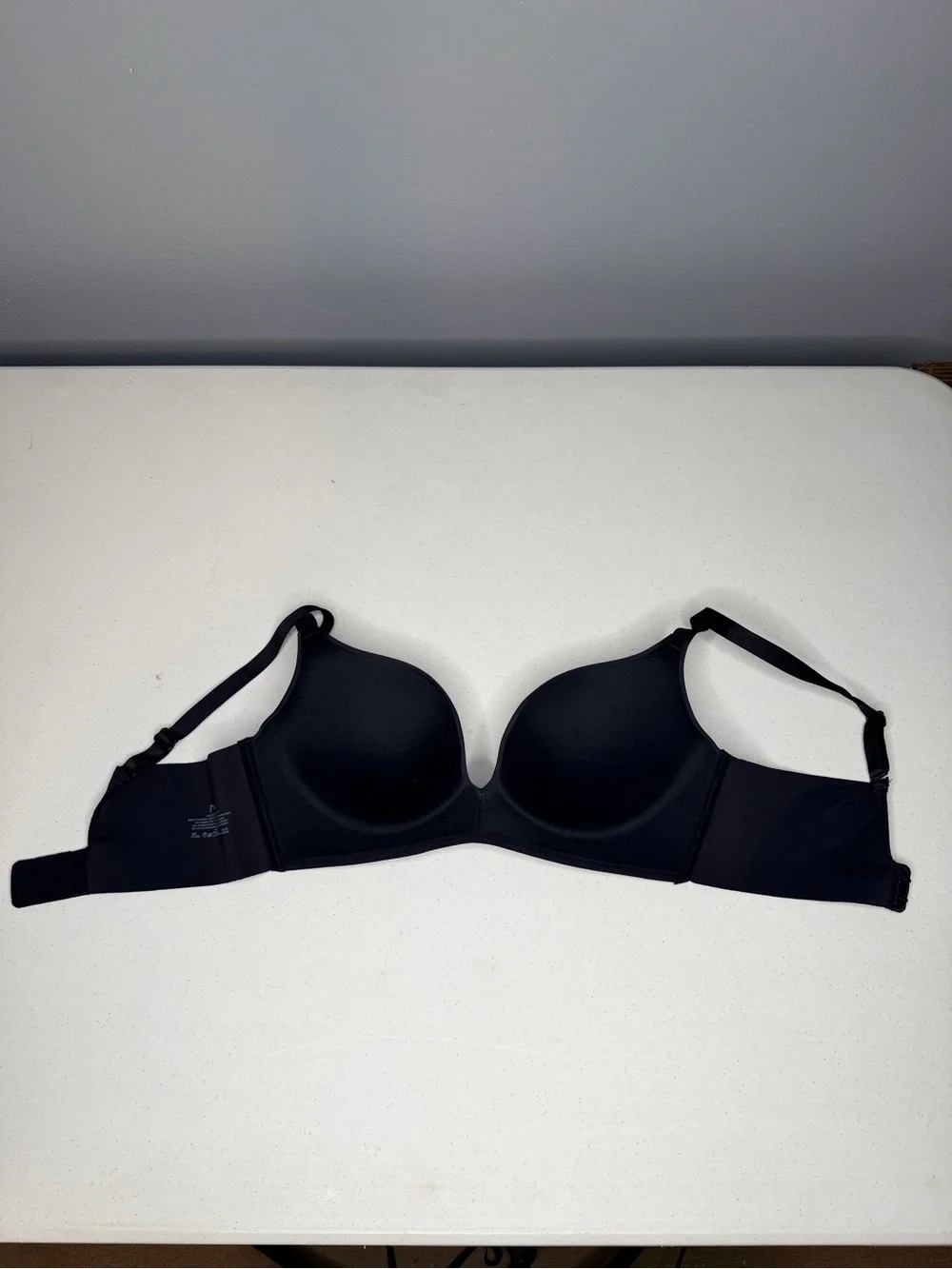 Maidenform Black Smooth Molded T-Shirt Bra